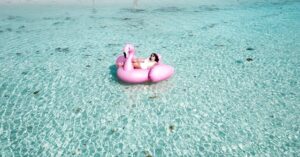 Sommergefühle das ganze Jahr – Mode, die nach Meer duftet und Freiheit atmet
